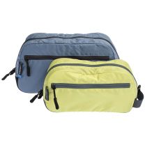 On-The-Go Toiletry Kit Light